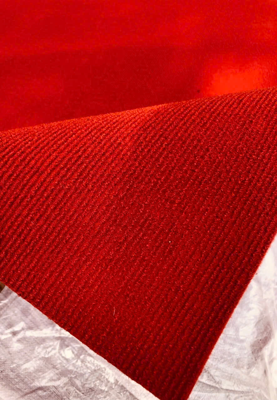 THẢM NỈ TRẢI SÀN DÀY MÀU ĐỎ TƯƠI